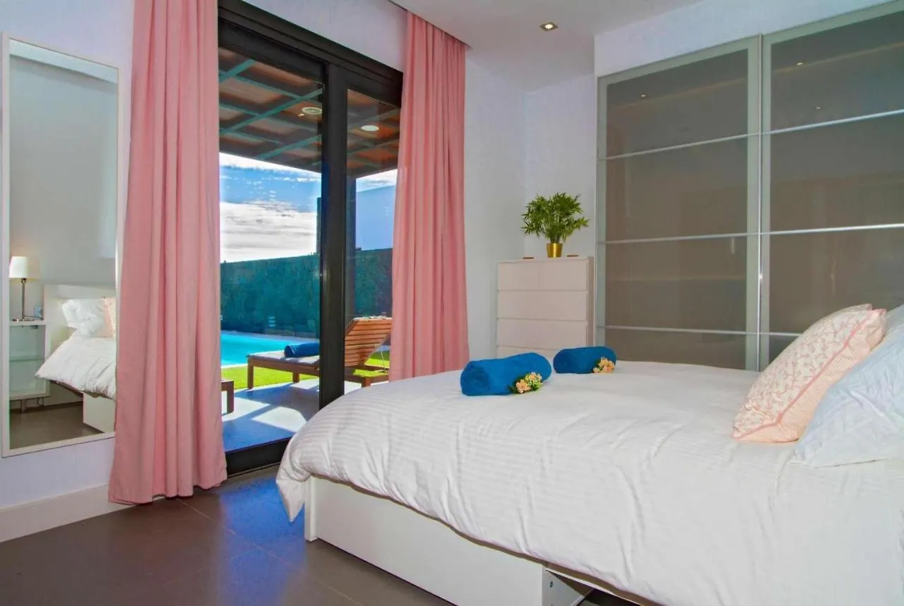 Vila Angelina Puerto del Carmen  Španělsko