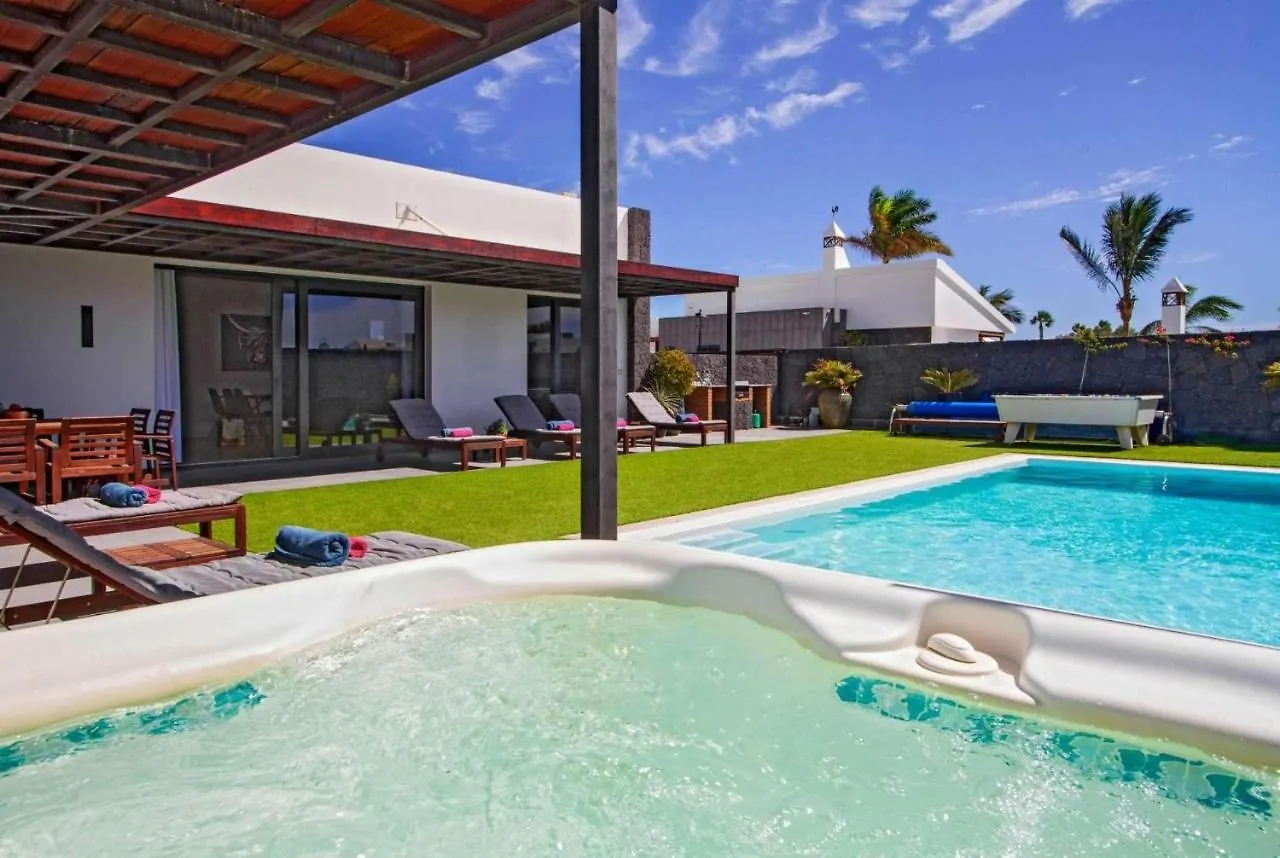 Vila Angelina Puerto del Carmen  Španělsko